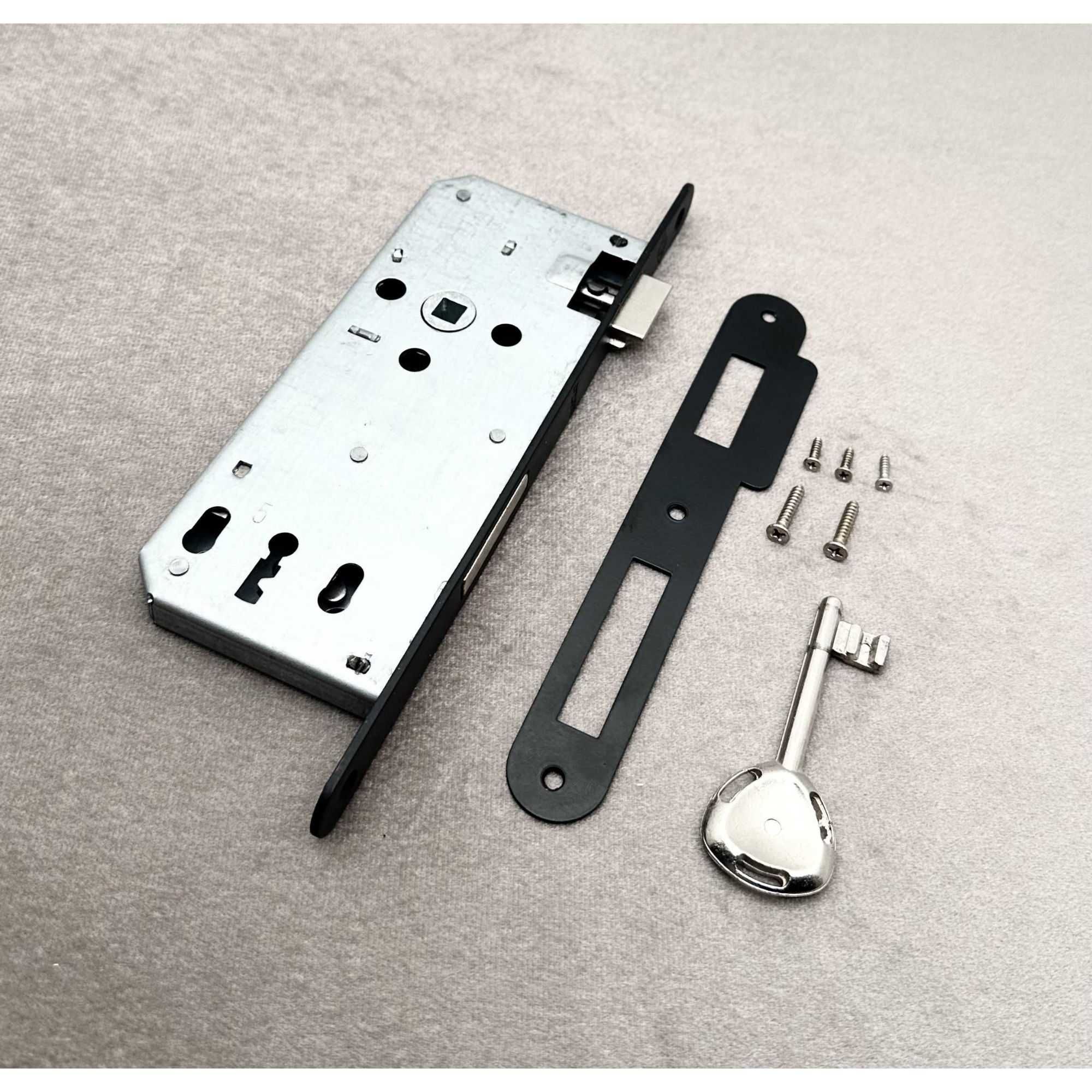 Özen Handles Mat Siyah İç Kapı Gömme Wc Banyo Kilit 40/90/23 Kare 40 MM 1 Adet