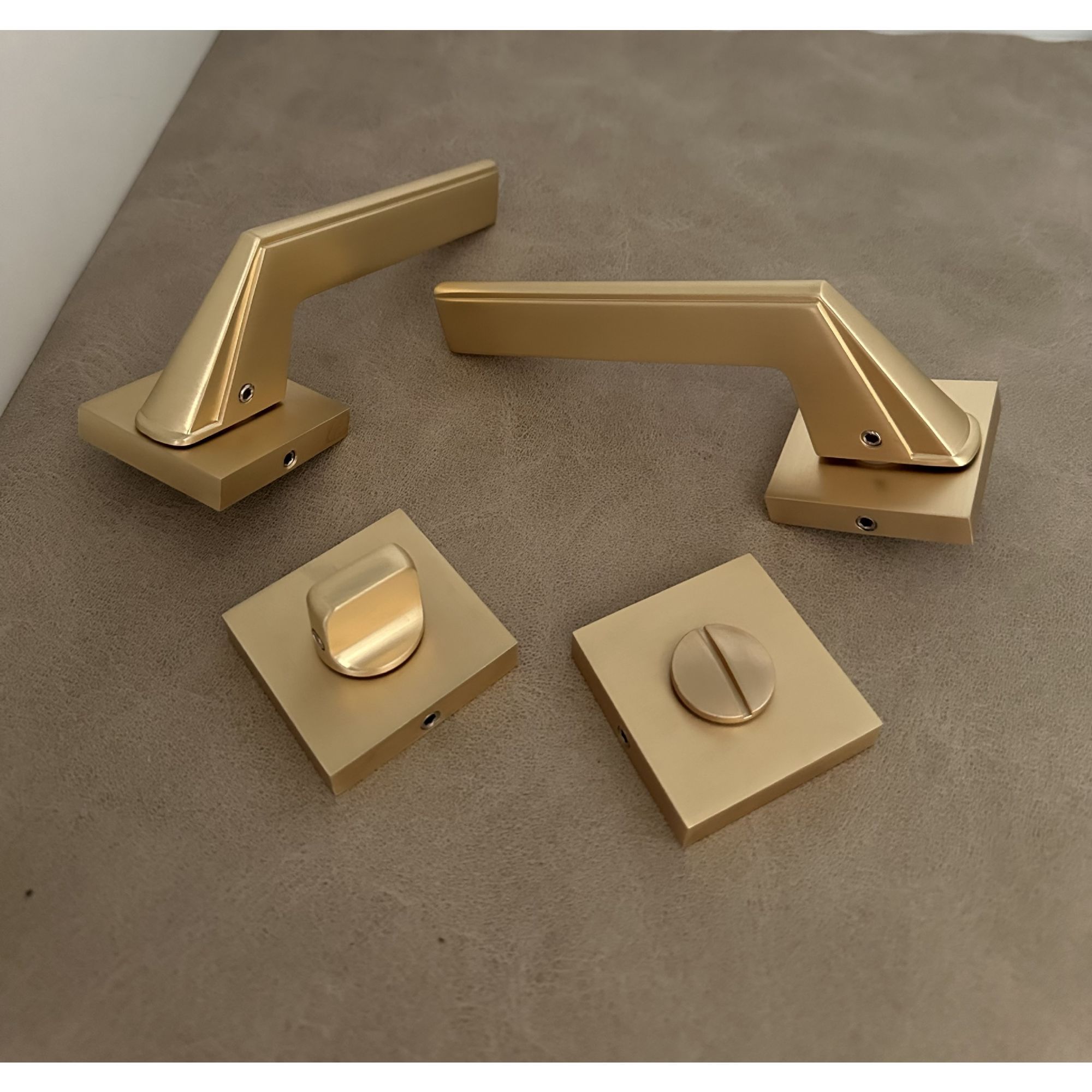 Rivax Anka Mat Altın Zamak Kare Rozetli Gold Wc Banyo Kapı Kolu 1 Takım